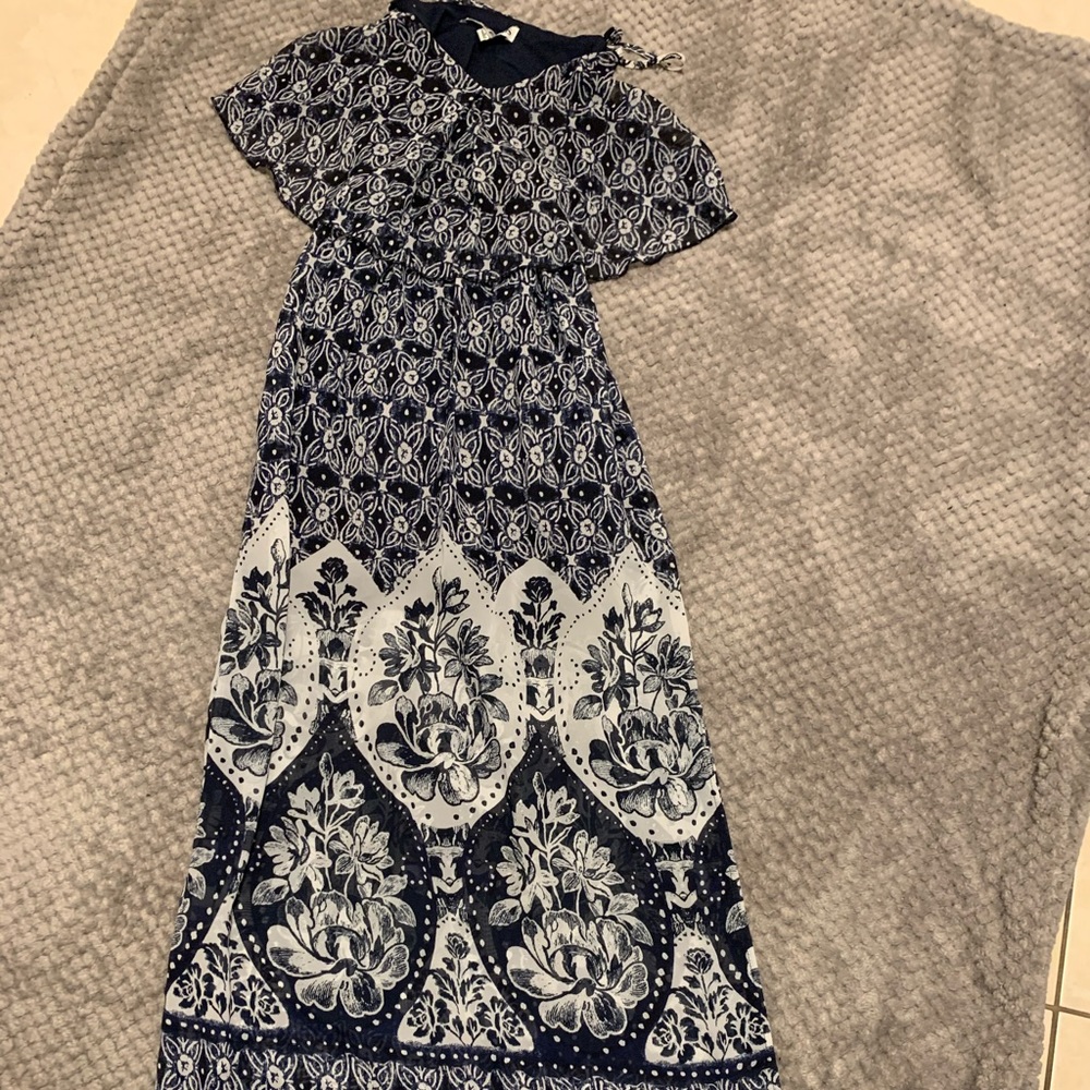 Blue patterned maxi dress